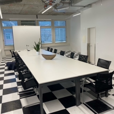 Foto eines großen Lernraumes im Lerncenter Kloten