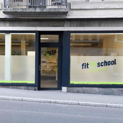Foto vom Eingang des fit4school-Lern- und Coachingcenters St. Gallen