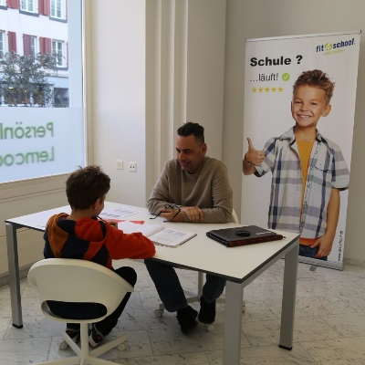 Foto einer Lernsituation im Lerncenter Glarus