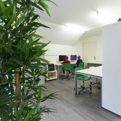 Foto von Kindern am PC Kinder am PC im fit4school-Lern- und Coachingcenter Binningen